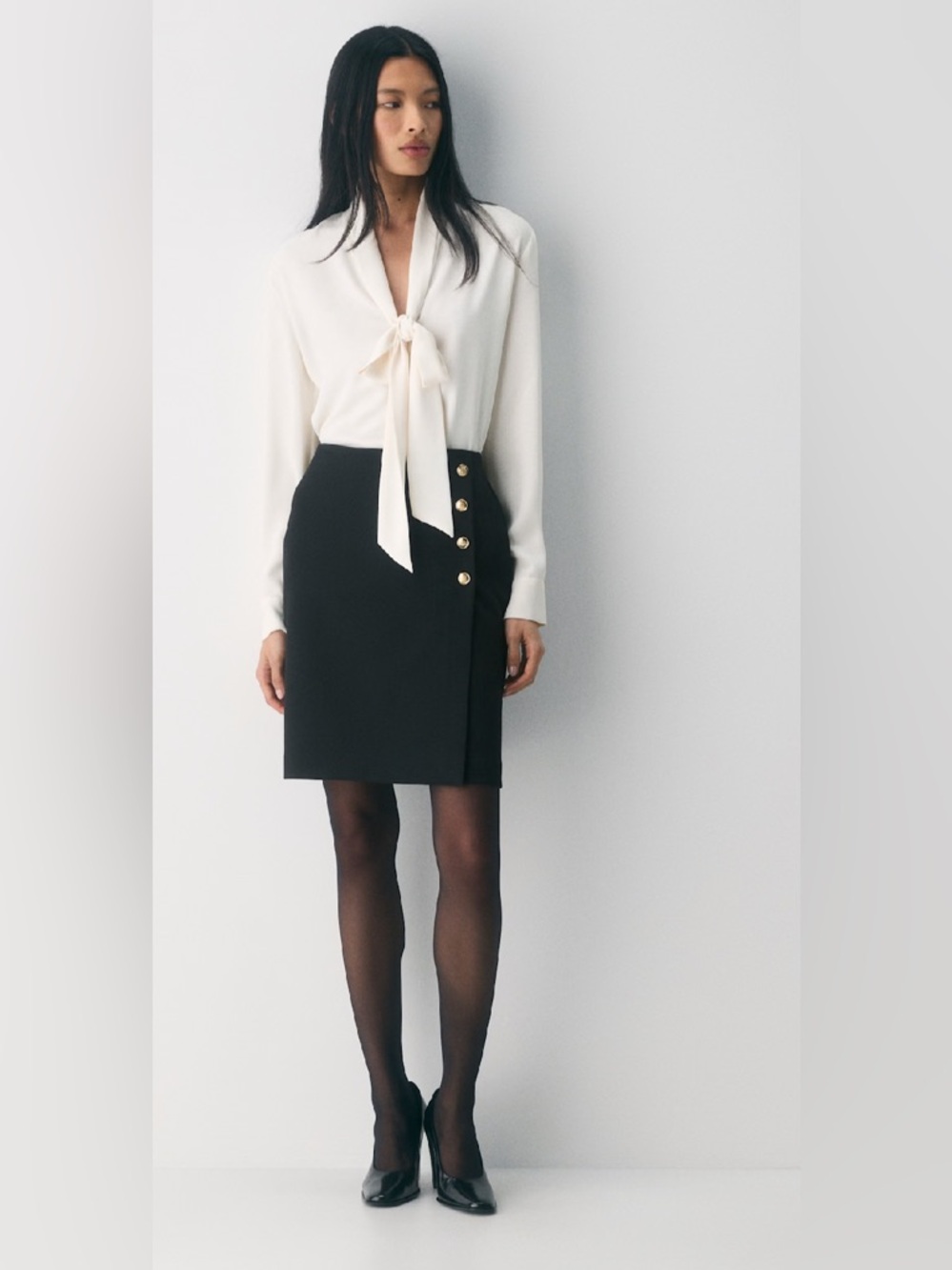 Aritzia Babaton Hestia Blouse